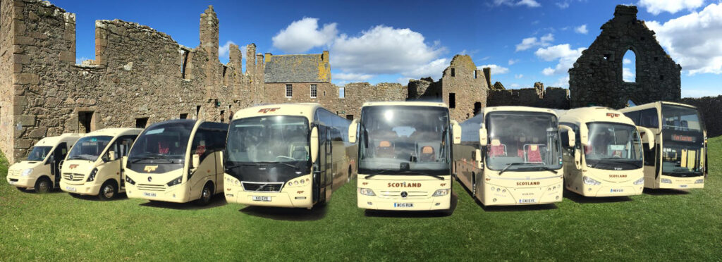 8 Eve coaches in a ruined castle